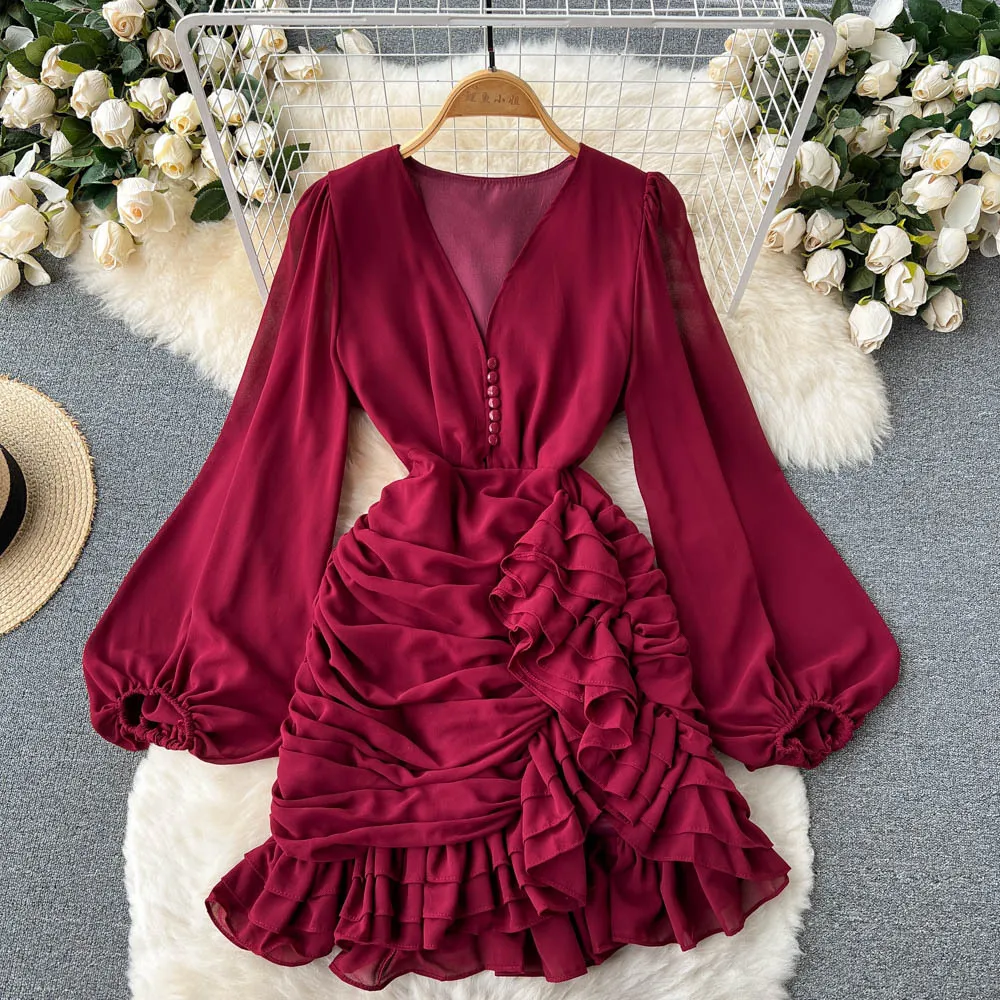 

2025 New V-neck Slim High Waist Sexy Pleated Fungus Edge Irregular Bubble Hip Fish Tail Temperament Elegant Dress