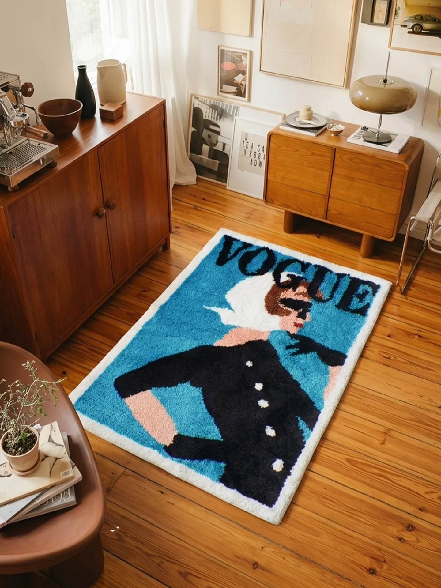 Modern Retro Blue Plush Living Room Carpet Anti-Slip Floor Mat Character Artistic Sofa Non-Slip Home Decorative Rug