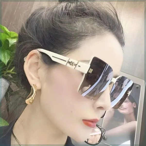 2023 The latest fashion sunglasses box anti-ultraviolet Korean street shooting trend