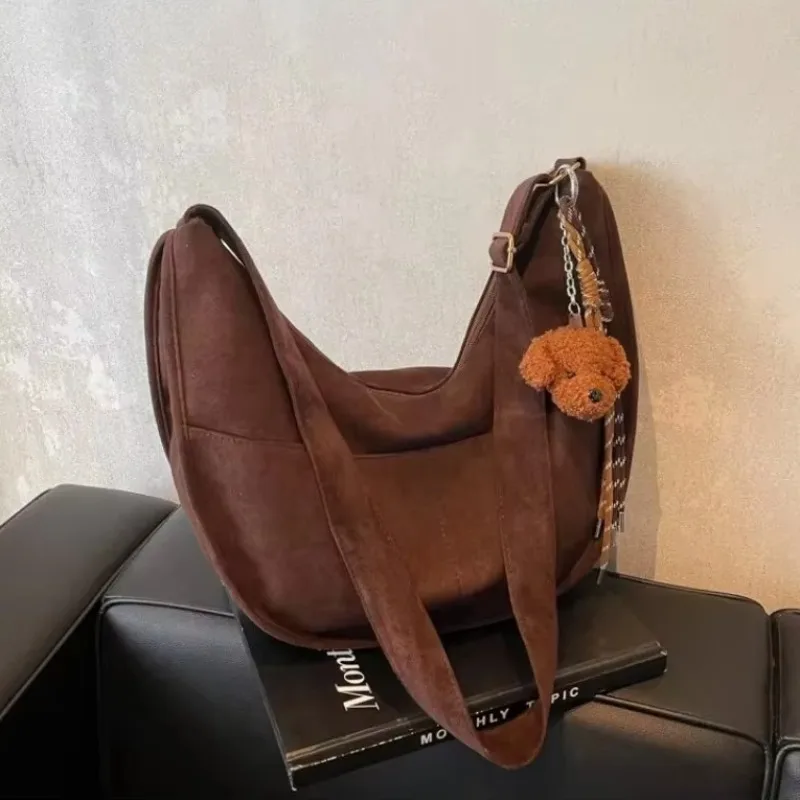 

Fashion Versatile Crossbody Bag Retro Frosted Large Capacity Women's 2025 Autumn New High Quality Commuting Shoulder Bag