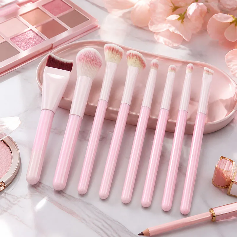 8Pcs Peach Pink Makeup Brush Set Soft Synthetic Fishtail Foundation Brush Multi‑Function Eyeshadow Blush Blending Cosmetic Tool