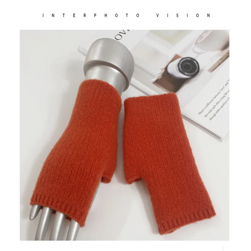 Herbst und Winter Outdoor dekorative warme Modetrend süße Mädchen japanisch-koreanischen Stil einfarbige Halbfingerhandschuhe