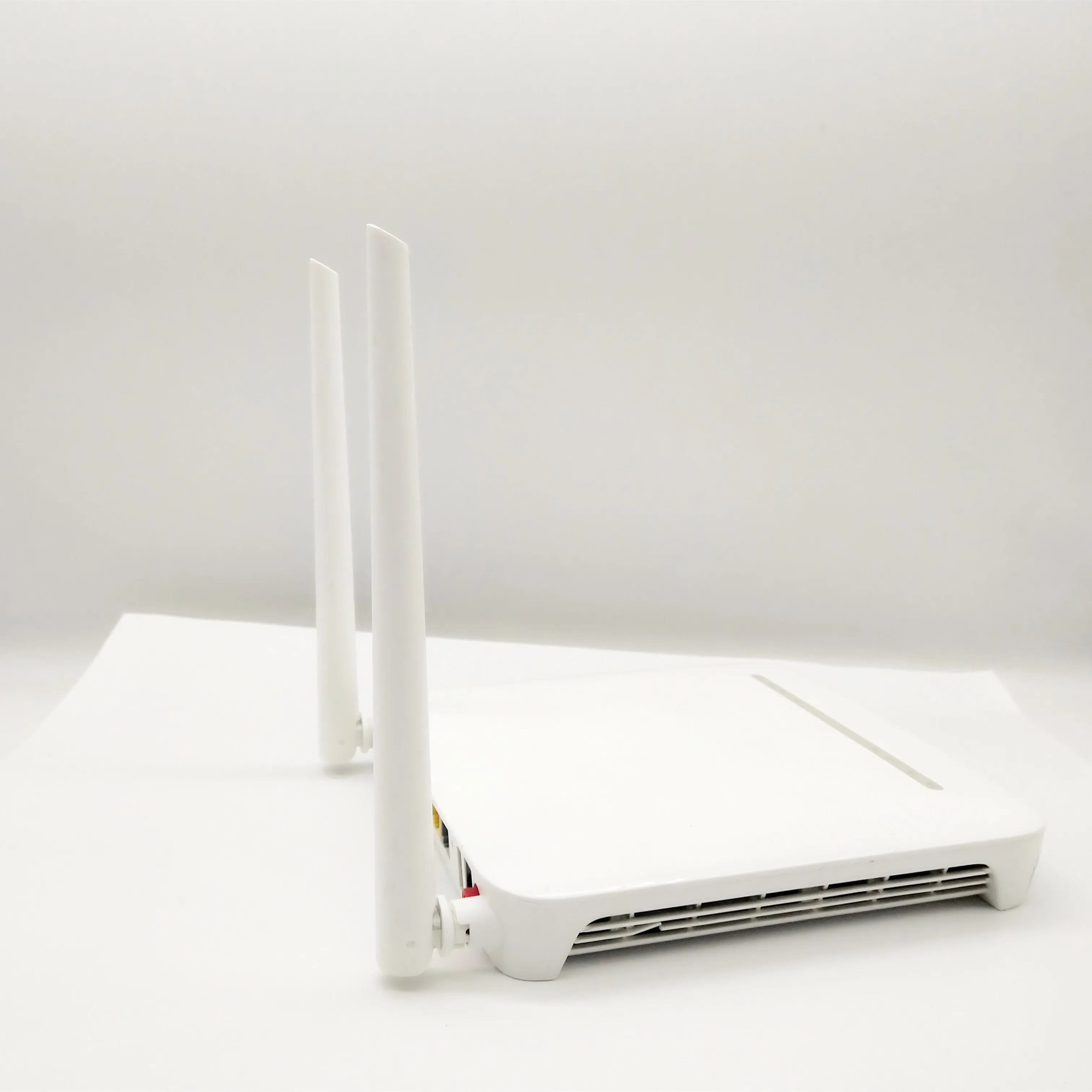 Imagem -04 - Xpon Onu 673av9 Gpon Epon Router Segunda Mão 4ge Mais 1tel Mais 2usb Dual Band 5g Wifi sem Poder Pcs F670l 5g