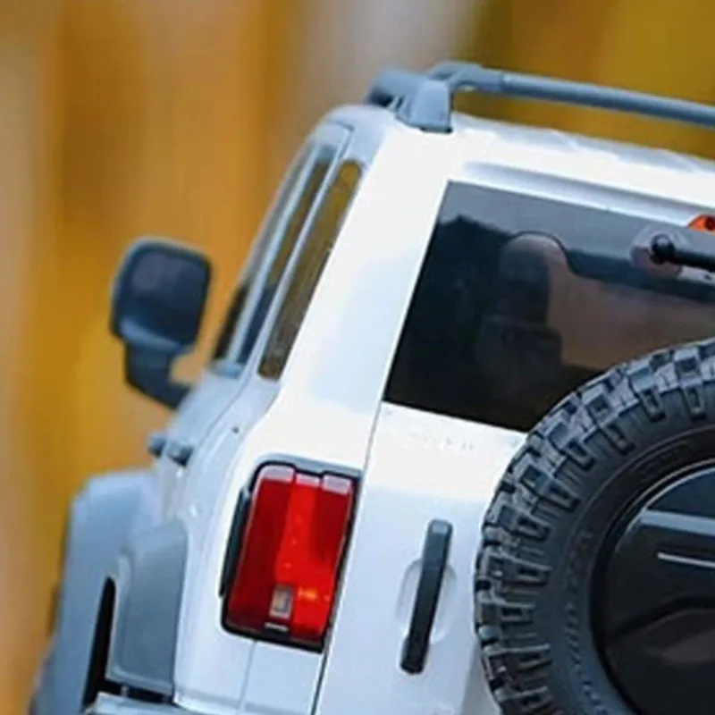 

1/8 Tank300 RC Гусеничный автомобиль Внедорожная тяга Хобби Hard Shell 4WD 2WD Электрический пульт дистанционного управления Замок оси для восхождения 2-скоростной автомобиль