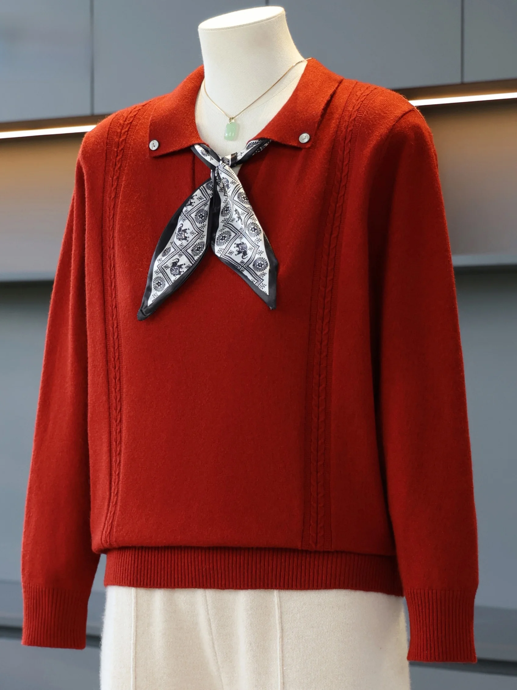 

Warm Knitted Base irt with Scarf Netie Mid-late Age Women Faionable Loose Fit Long Sve Thermal Top Senior Women's Wear