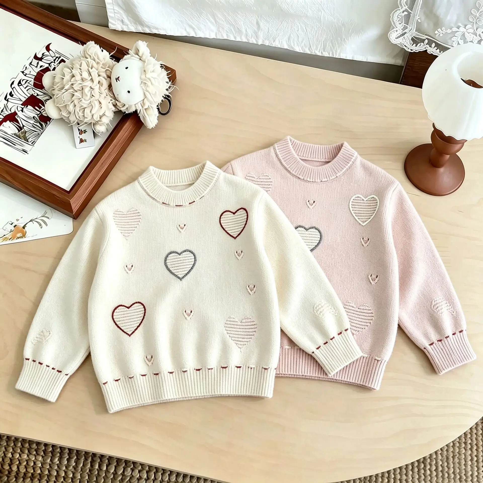 New Soft Yarn Classic Kids Crew Neck Sweater for Girls Heart Embroidery Knit Pullover Super Warm Autumn Winter  Knitwear JY10082
