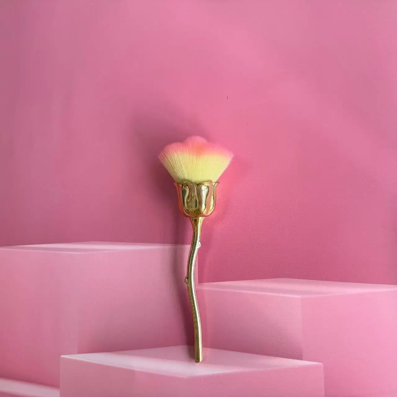 Pennello per trucco in polvere sciolta rosaStrumenti di bellezza Pennello per polvere per nail artBlush Pennello per fardTouch per il viso