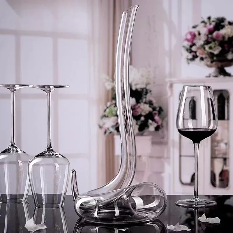 Crystal serpentine decanter, red wine dispenser, household wine, wine jug, light luxury wine set