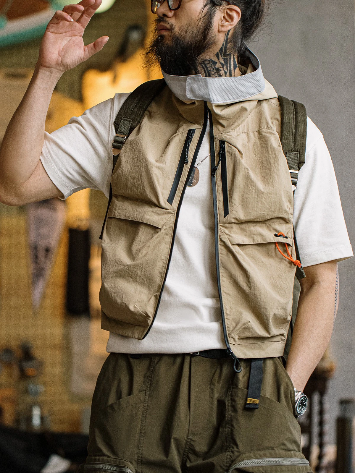 

Maden Qui Dry Hooded Vest Men's Outdoor Cam Fiing Svel oulder Pad Vest Multi ket Workwear Mountain Series