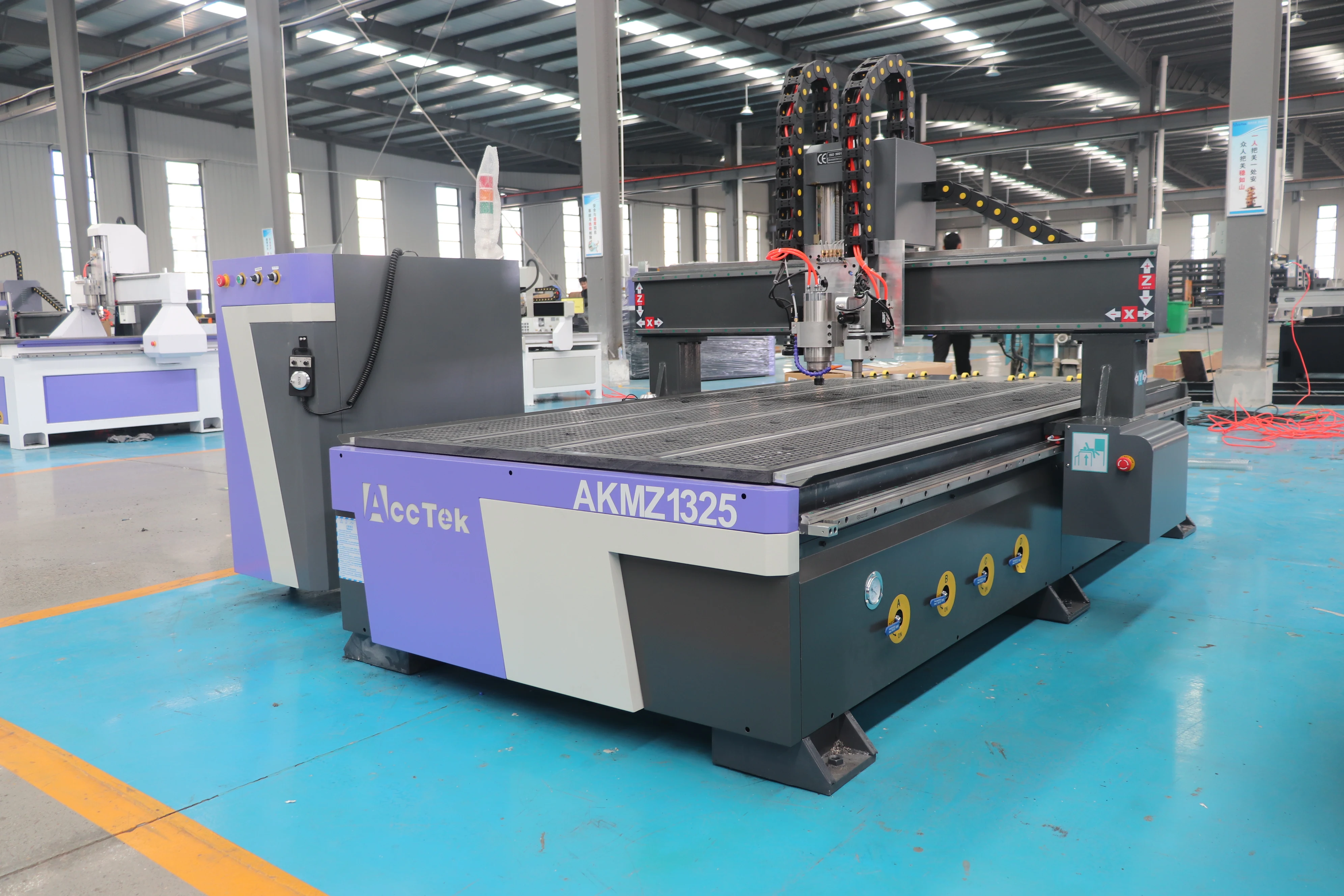 3 Years Guarentee Heavy Duty Structure Cnc Router 1325 3.0 Kw Water Cooling Spindle Camera Setted for Lamps Car Mats Cutting