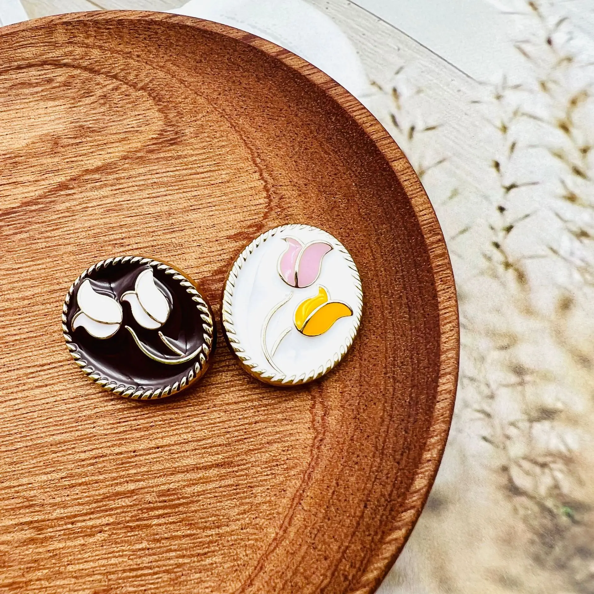 New Arrival 20MM-25MM Gold Round Metal Flower Buttons For Needlework Clothing Women Coat Suit Cardigan 6PCS Sewing Button KD2031