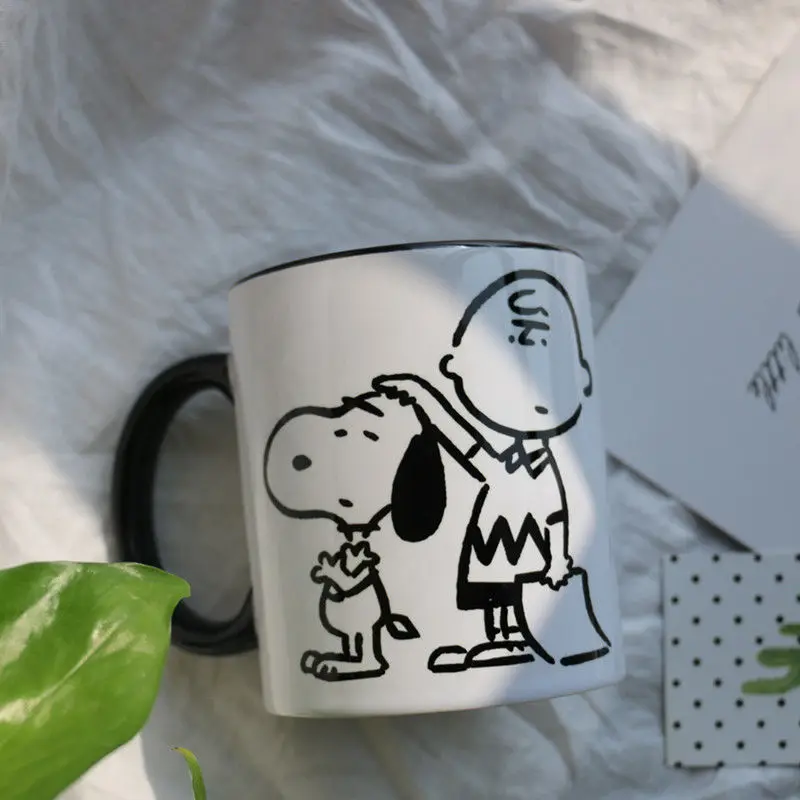 

350Ml Snoopy Cartoon Fashion Personality Creative Ceramic Mug Kawaii Anime Milk Cup with Cover and Spoon for Girls Birthday Gift