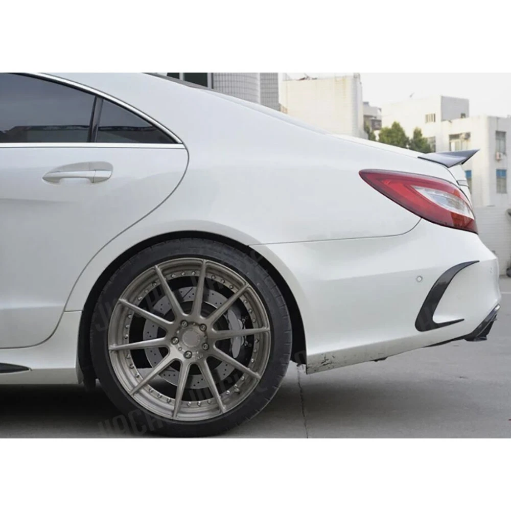 

Carbon Fiber Rear Bumper Fin Splitters For Benz CLS Class W218 CLS400 CLS500 CLS63 2015-2017 Rear Bumper Splitters