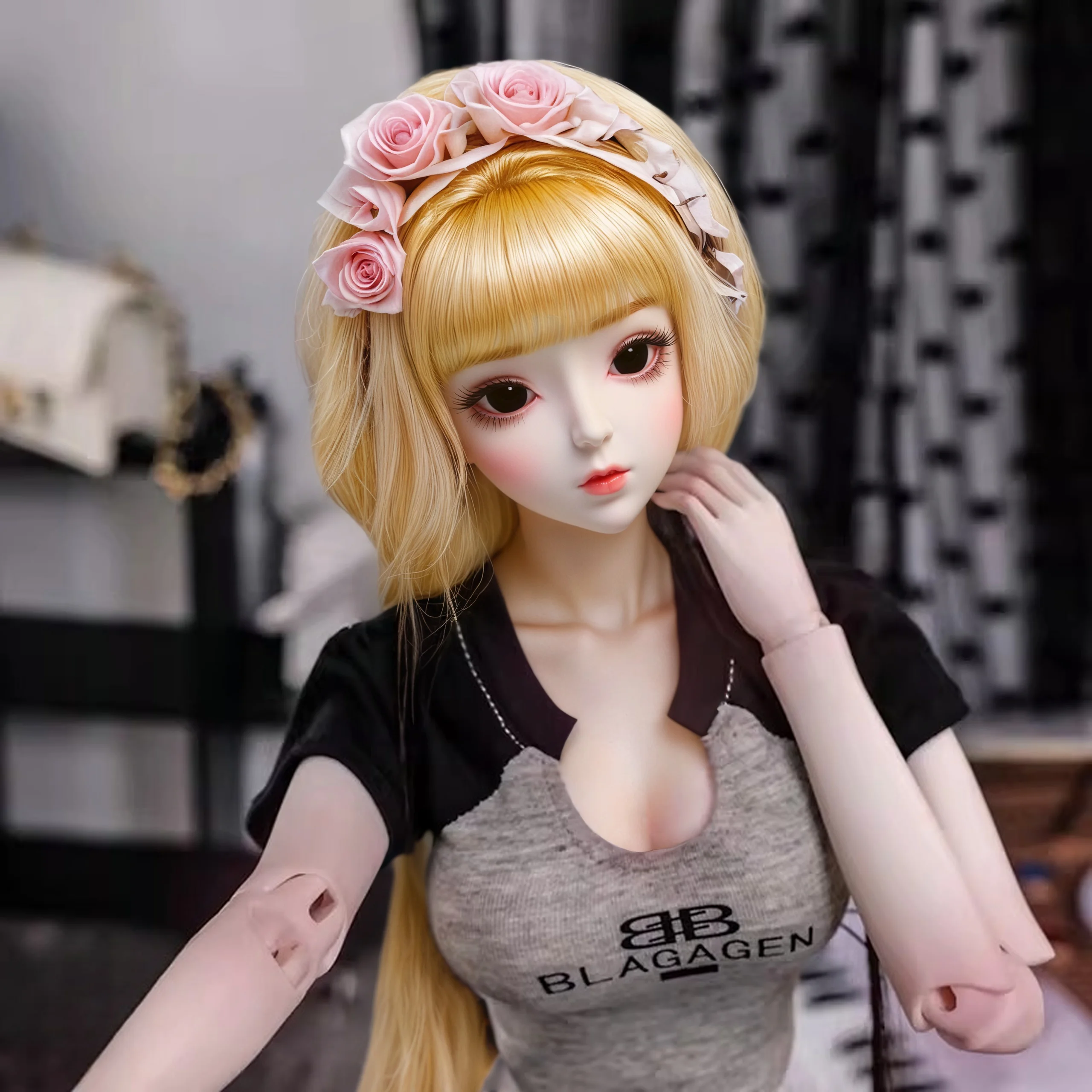 

2026 New DBS doll, 1/3 BJD, retro style, mechanical joints, body, includes randomly assorted hairstyles, eyes, clothing, shoes