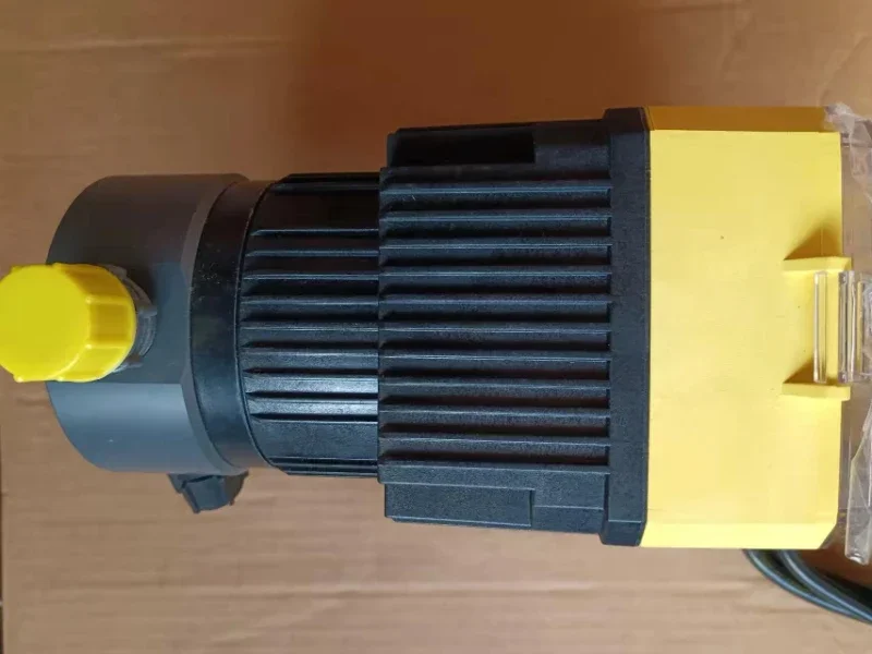 MILTON Roy New LMI Original Electromagnetic Diaphragm Metering Dosing Pump P+166-738NI