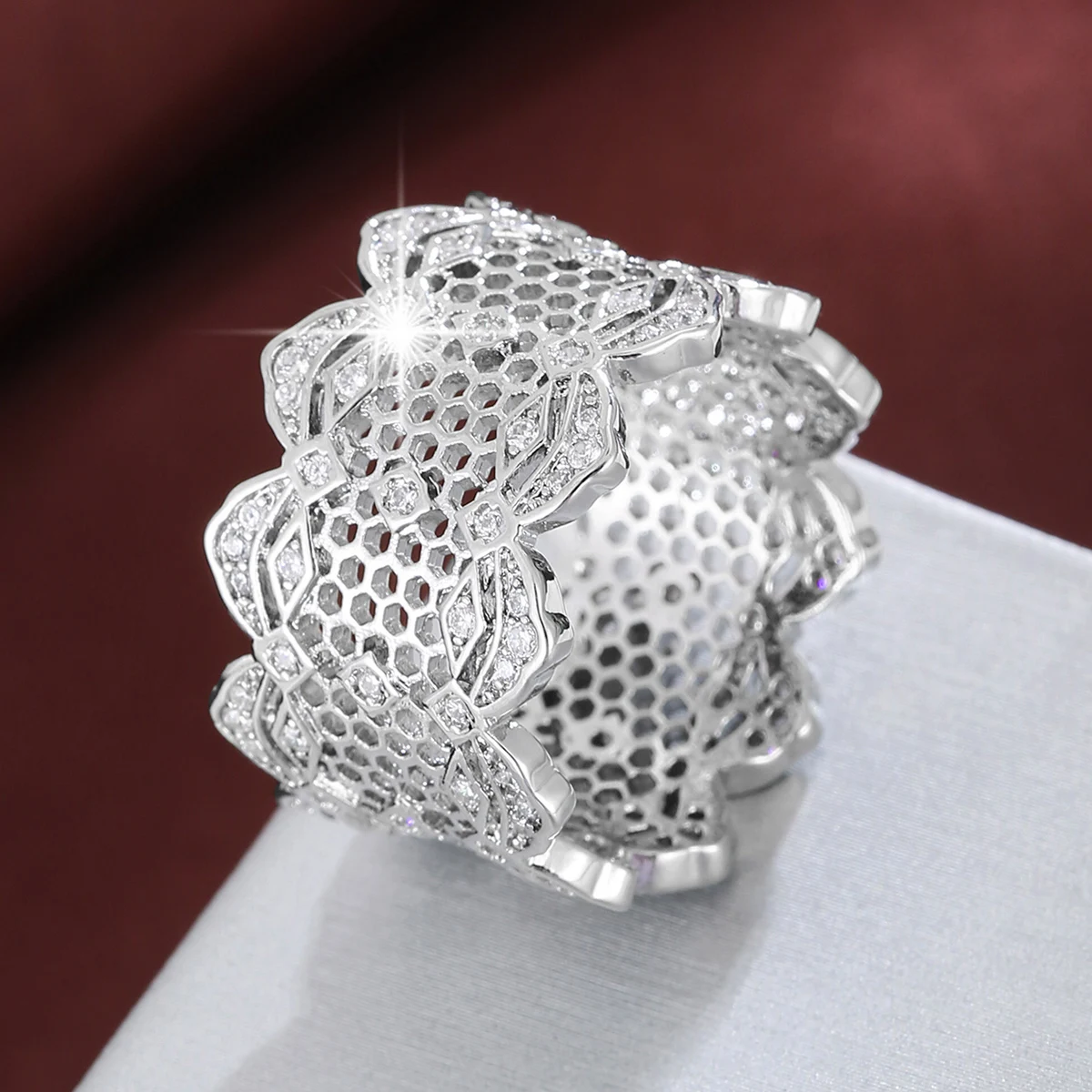 Exquisite Fashion Hollow-Out Wave Ring Cz Wide Face Copper Ring For Women Party Gift Jewelry Accessories