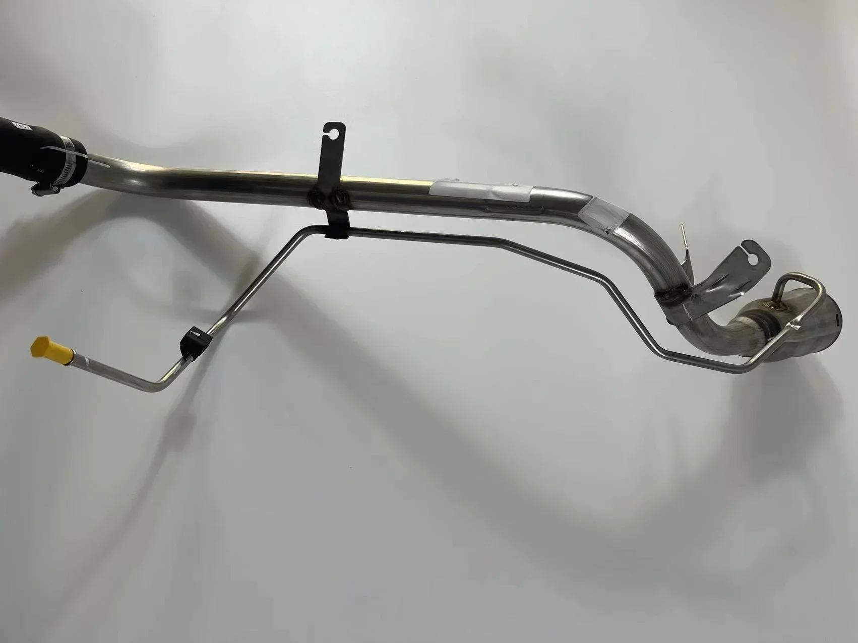 

Hot sales Automobile Brand New Original Fuel Filling Pipe Assembly