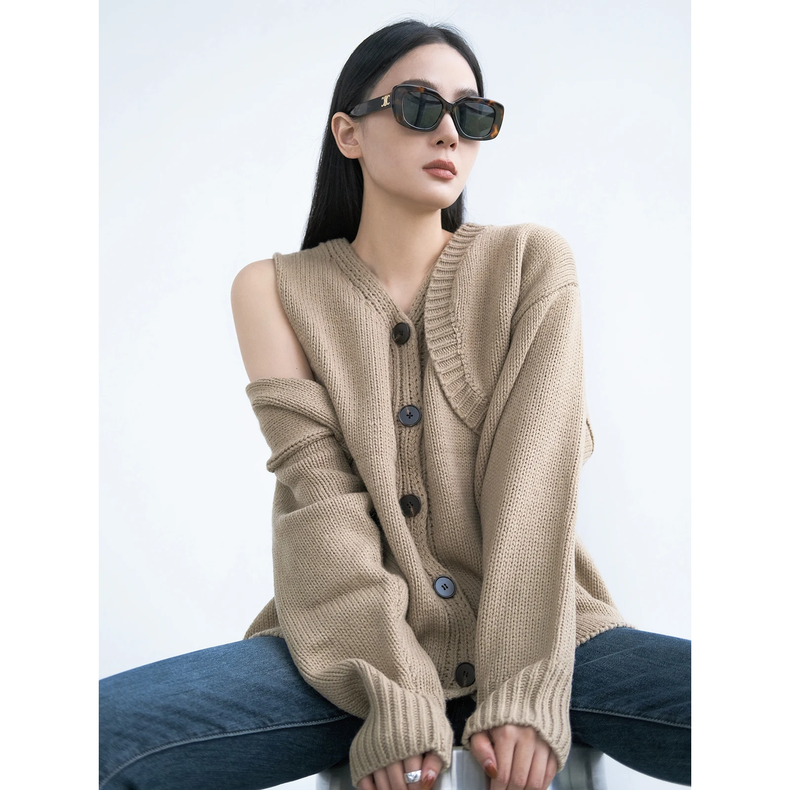 

ZhouMiao Women's Knitted Loose Cardigan Set Autumn Winter Cozy Fce Thi Needle Loose Fit Top And Vest Two Piece Set
