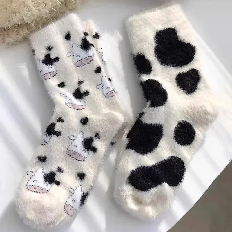 1-5Pairs Cartoon Cow Milk Plush Socks Warm Coral Velvet Sock Autumn Winter Plush Fleece Thicken Women Floor Middle Tube Stocking