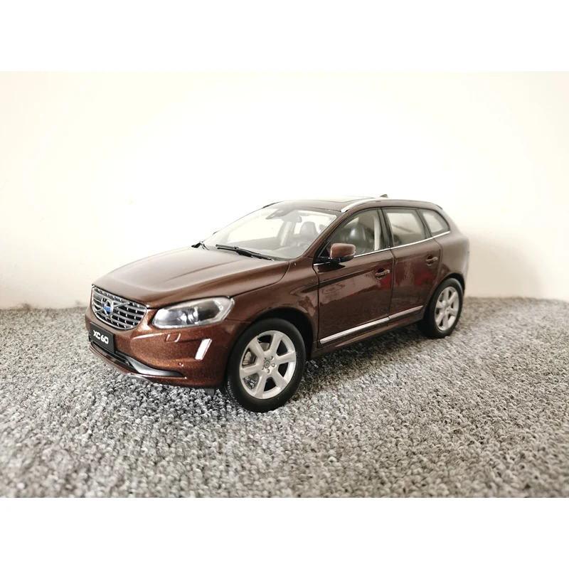 1:18 scala 2015 XC60 simulazione modello di auto in lega Diecast Toy ornamenti da collezione