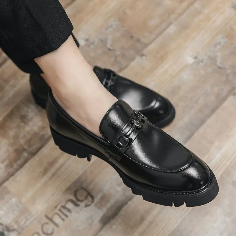 buckle Loafer Men Slip on Driving Moccas Mens Comfortable Leather Shoes for Men pointed Toe Fashion Man Casual Shoes b84