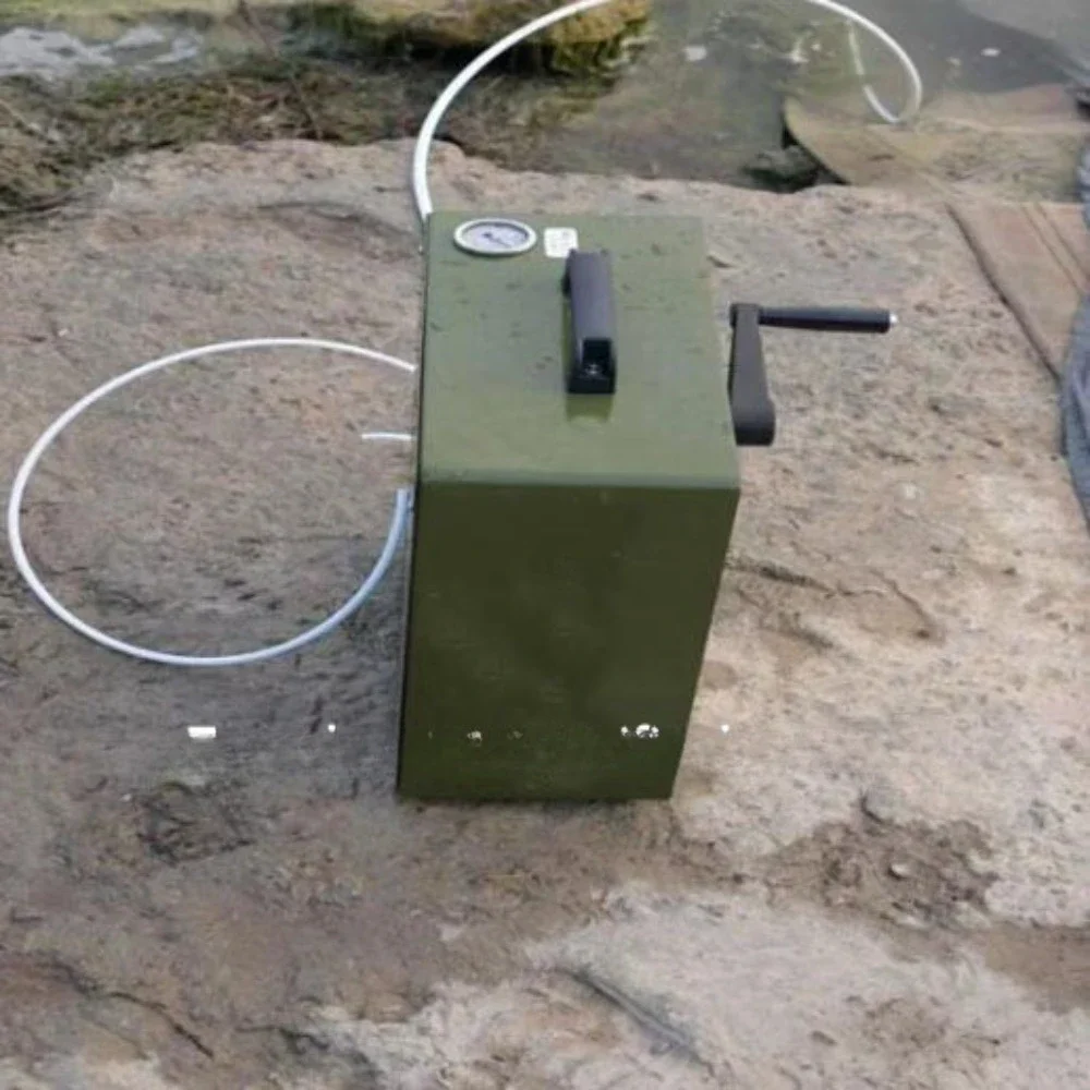 

Human-driven Portable Outdoor Camping Water Purifier Reverse Osmosis Filtration System, Equipped with Manual Booster Pump 600G