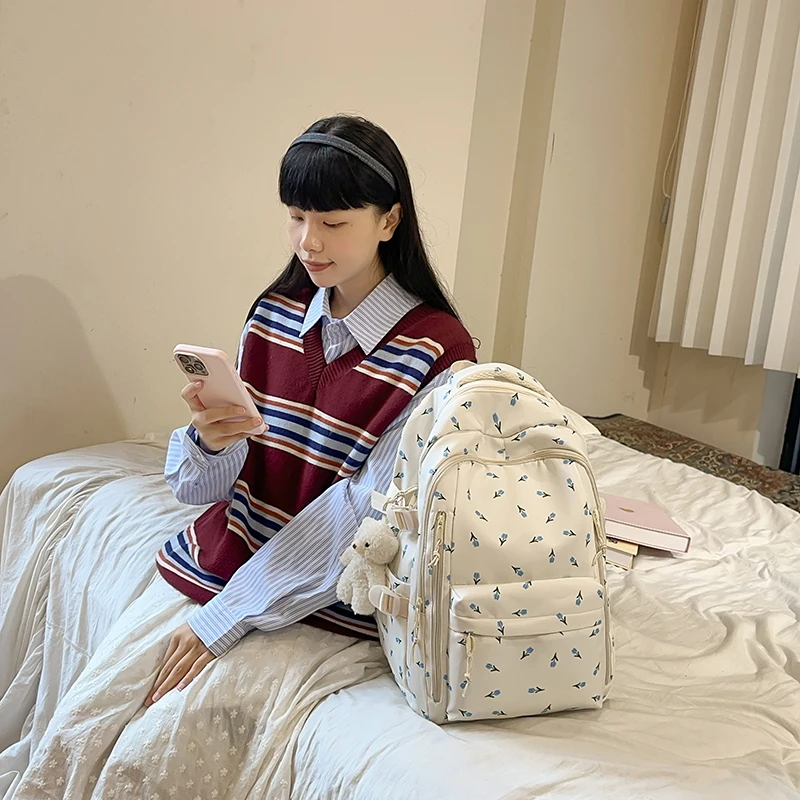 Tas Sekolah Pelajar Ransel Wanita Bunga Ransel Nilon untuk Remaja Perempuan Tas Buku Ransel Perjalanan Harian Kapasitas Besar Lucu