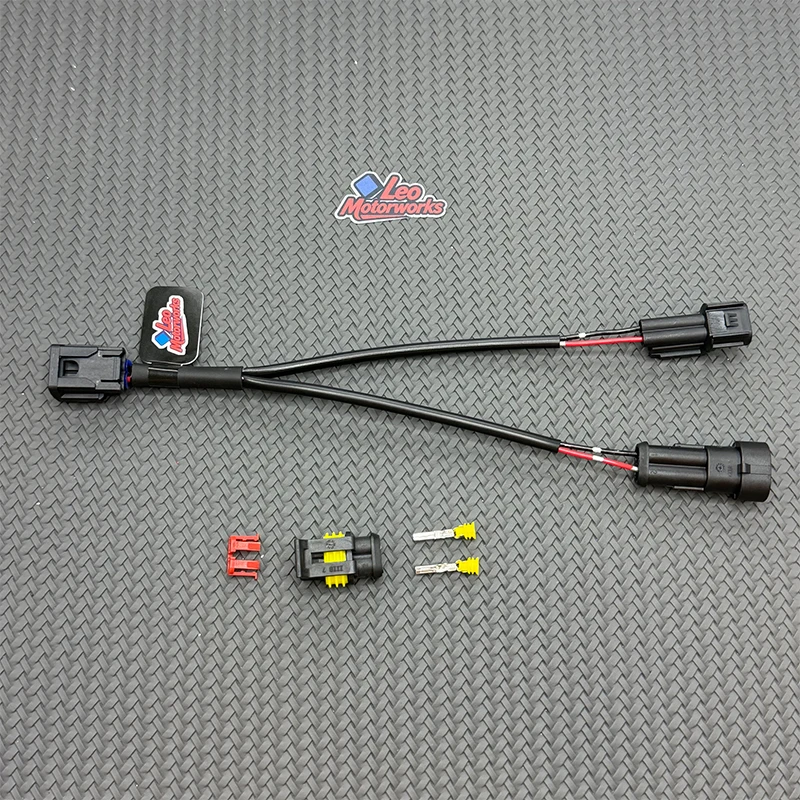 For Honda Y-Adapter USB Auxiliary Consumer XL 750 CRF 1100 CB 650 750 CBR 1000 RR-R R Motorcycle Accessory