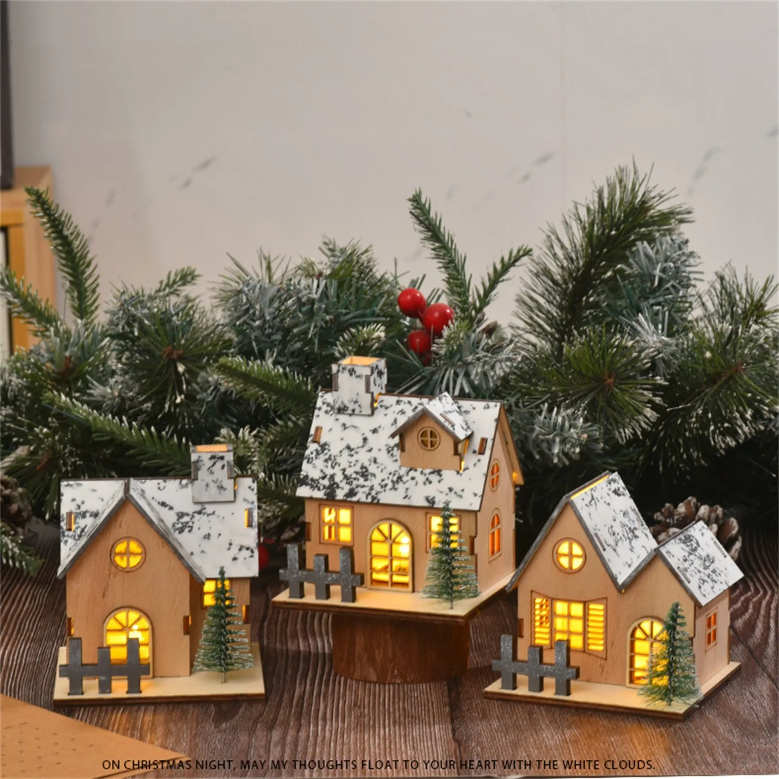 Christmas Decoration: Luminous Wooden House, LED Wooden Christmas House, Christmas Desktop Decoration decoración de habitación