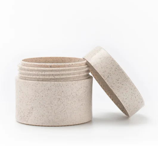 200個の竹製スパチュラにロゴを刻印