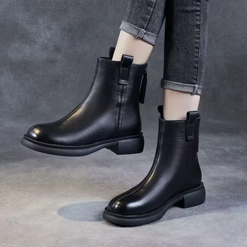 Botas curtas de zíper de pelúcia feminino, na moda e na moda, Versátil, Outono, Inverno, Novo, 2024