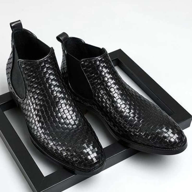 

Handmade Embossed Men's New Arrival UK Style Korean Trendy High Top Leather Chelsea Boots Business Fashion Short Boots