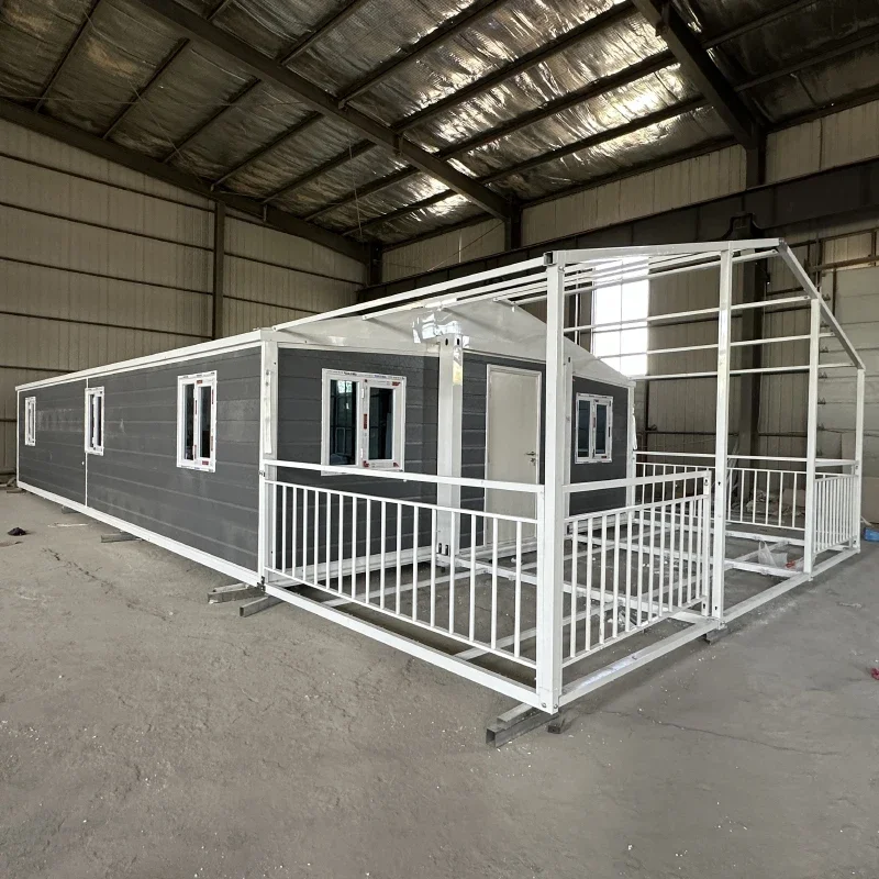 20ft 40ft Container Expandable Foldable Houses With Balcony And Kitchen Bedroom Hurricane-Proof Foldable Prefab House