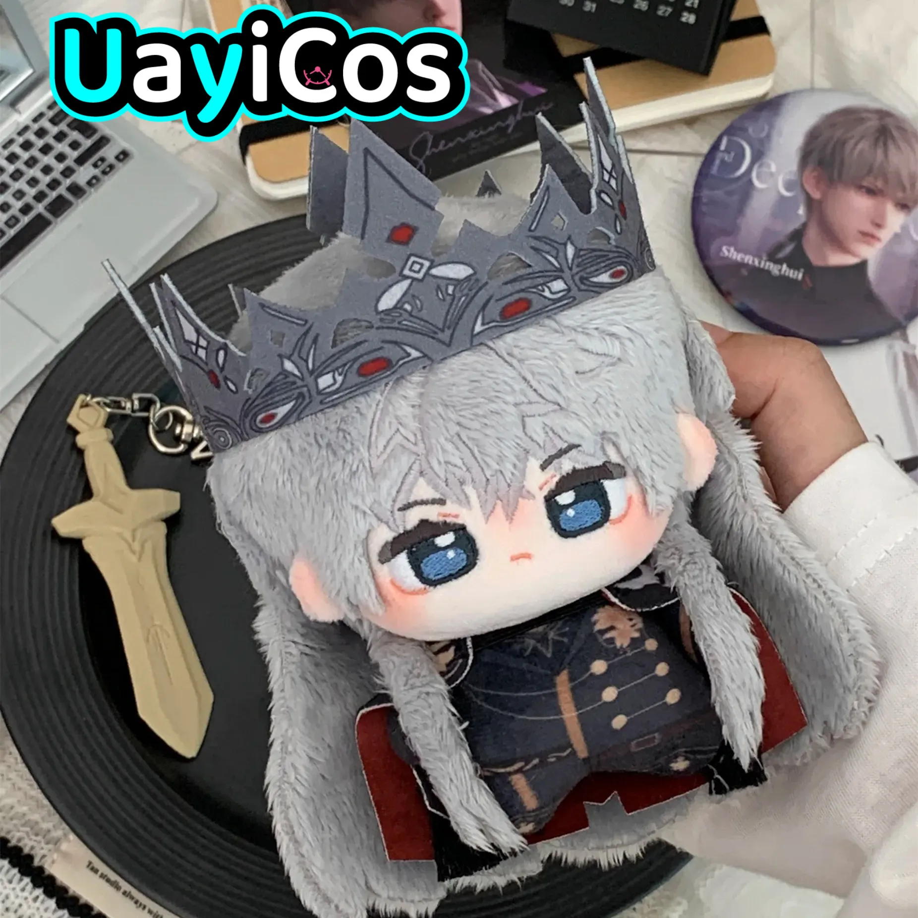 

Плащ с короной «Любовь и глубокий космос», мягкий плащ 10 см, плюшевая кукла, одежда, аниме, игра, брелок, сумка, игрушка, подарки для детей, косплей