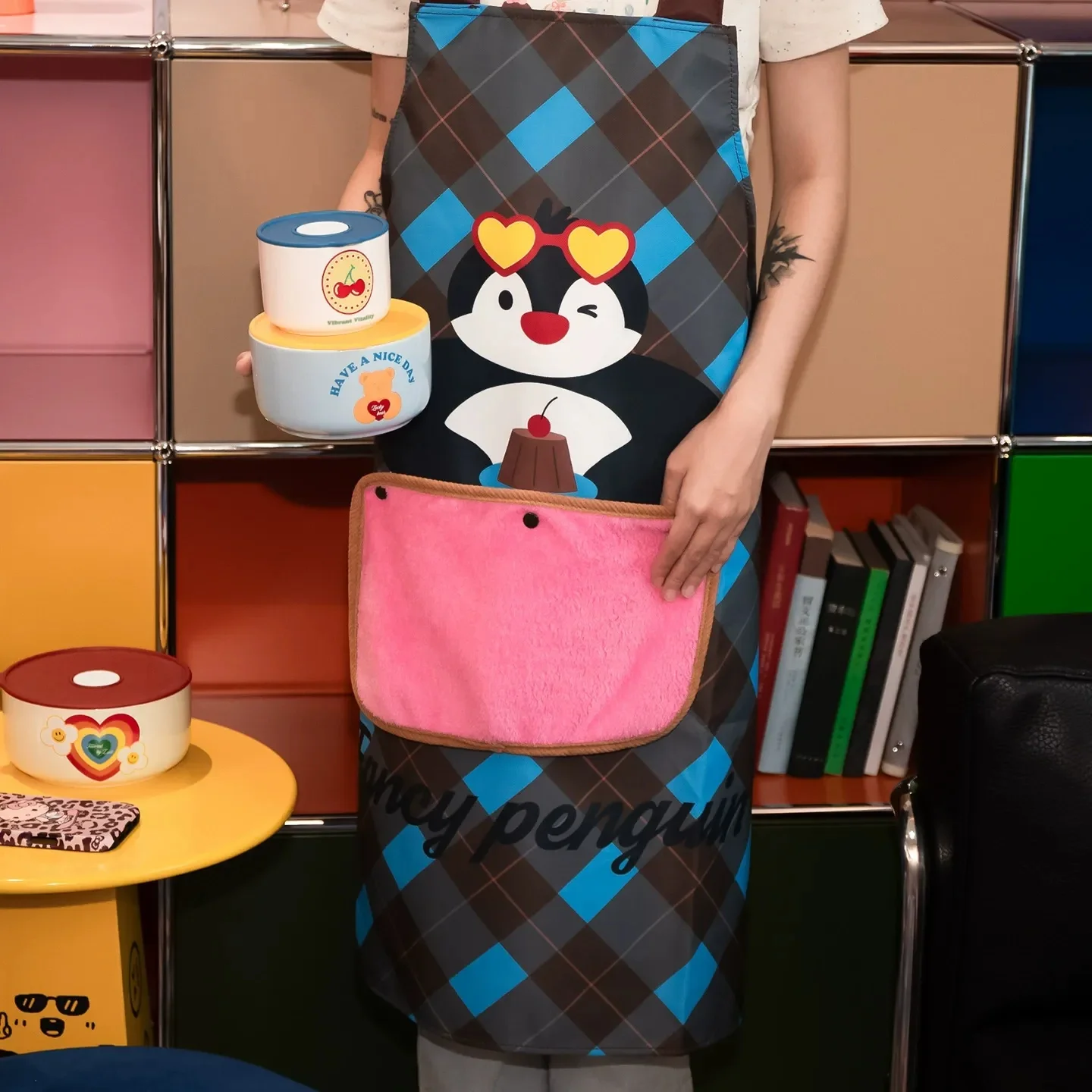 Water-Repellent Cartoon Elephant Penguin Apron with Removable Washable Hand Towel Cross Strap for Pet Store Cooking Cleaning