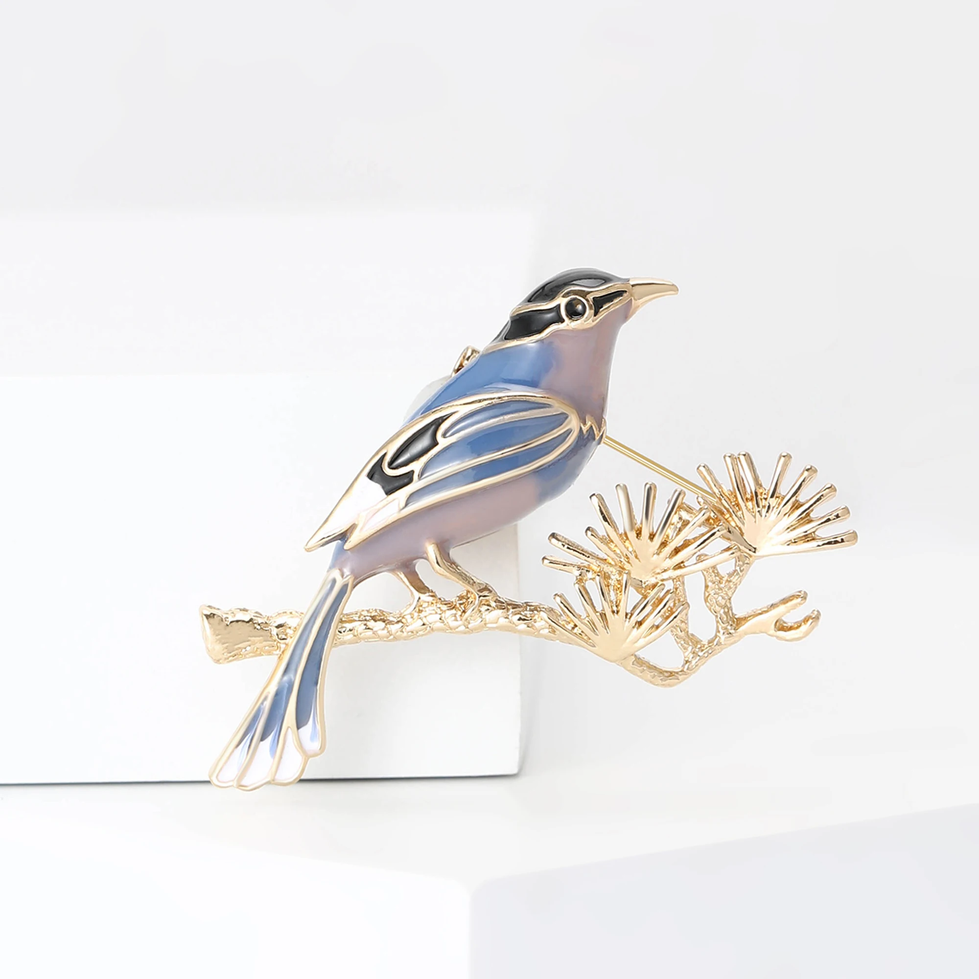 Enamel Pine Branch Magpie Pins for Women Unisex Enamels Animal Brooches Event Party Backpack Decoration Clothes Accessories