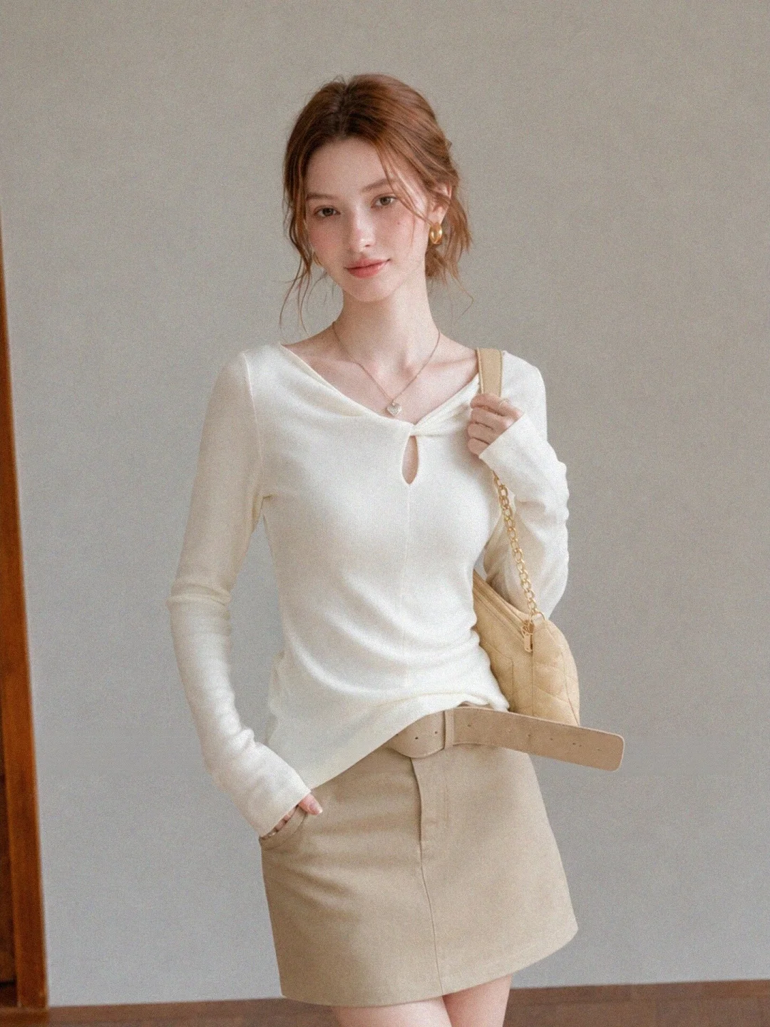 White V-Neck Knotted Long Sleeve T-Shirt Women's Slim Fit German Velvet Base Shirt Inner Wear High End Casual Top