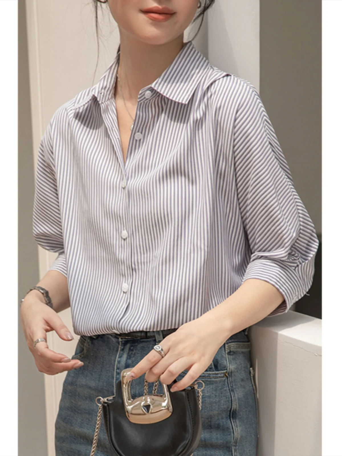 

Casual Loose Striped irt Women's Summer New Sle f Sve Top Luxury Sensation Seven-Quarter Sve V-ne Loose Fit irt