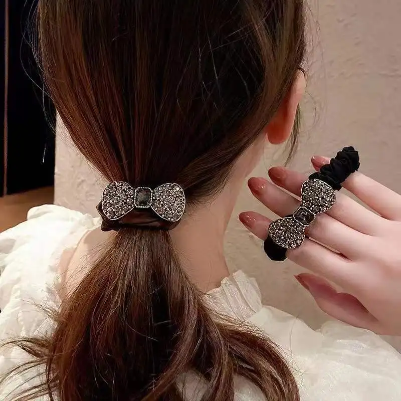 

Fashion Crystal Bow Hair Scrunchies Elastic Rubber Hair Bands for Women And Girls - Stylish Ponytail Headwear Accessory