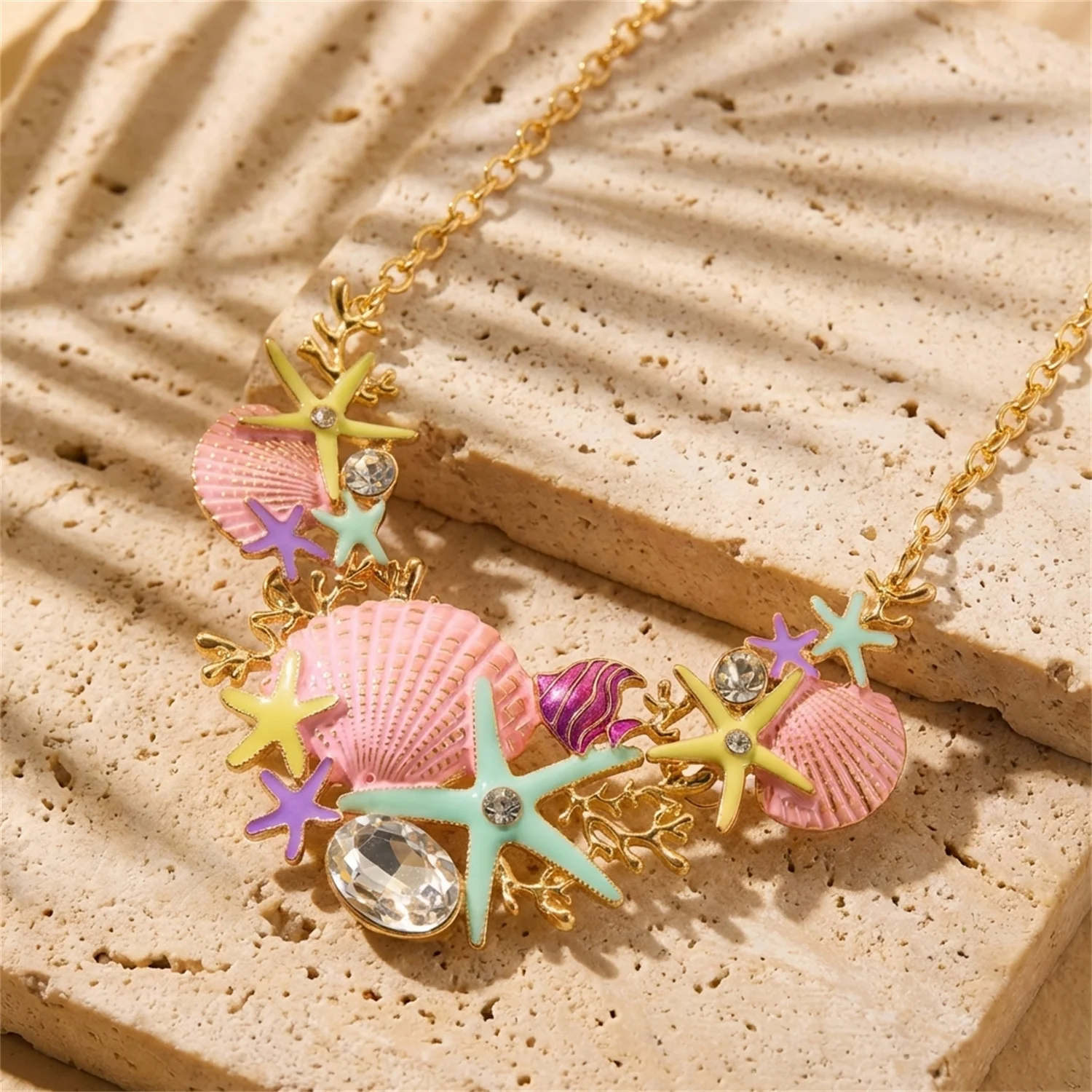 Einzigartiges Design Sternmuschel-Korallen-Kettenhalskette für Frauen Luxuriöse Imitationsperlen-Seestern-Halsketten Ästhetischer Partyschmuck – Detail 4