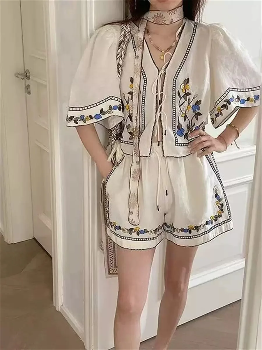 

Summer 2025 Luxury Vaion Sle Embroidered V-ne Knot Belted Top orts Set Women's Faion Ensemble Cotton Blend