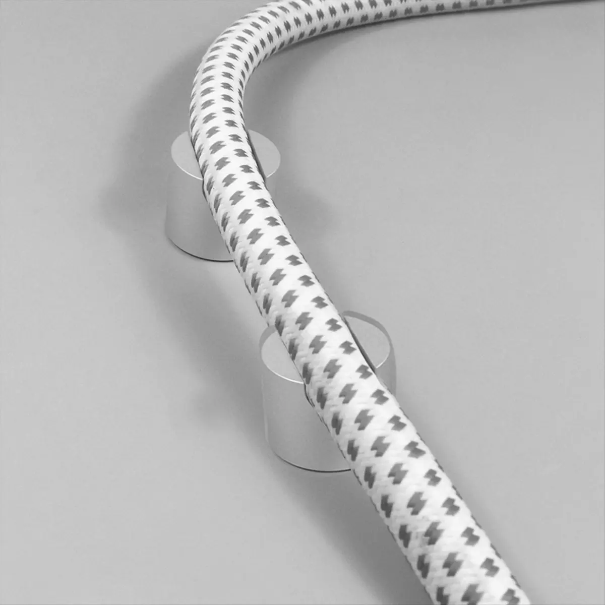 TCE 4pcs HIFI Cable Stand Booster Holder Support Frame Anti-Shock Foot Multi-Function Speaker Cable Trailing Pad Silver