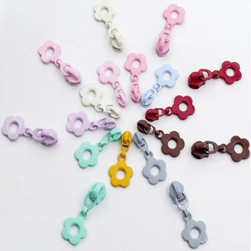10 Cute Flower Zipper Pulls, Easy Snap-On Heads for #3 Nylon Zippers, Quick Upgrade for Bags, Clothing & Crafts