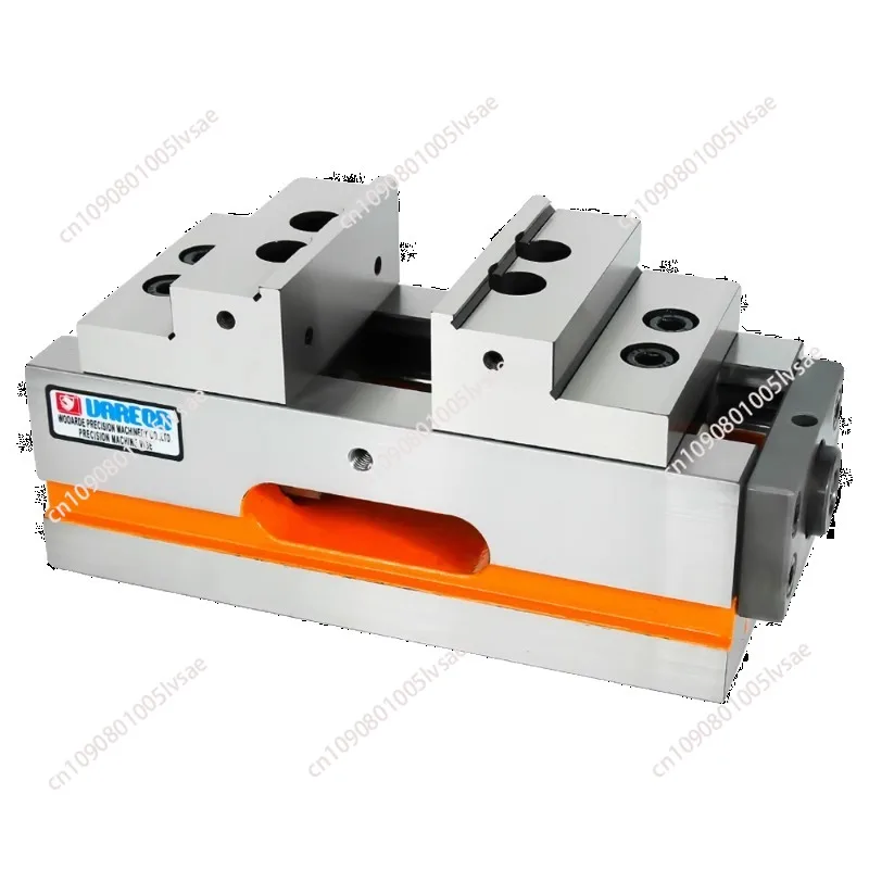 

Four-axis five-axis high-precision self-centering vice numerical control center fixture concentric flat mouth pliers 4 inch