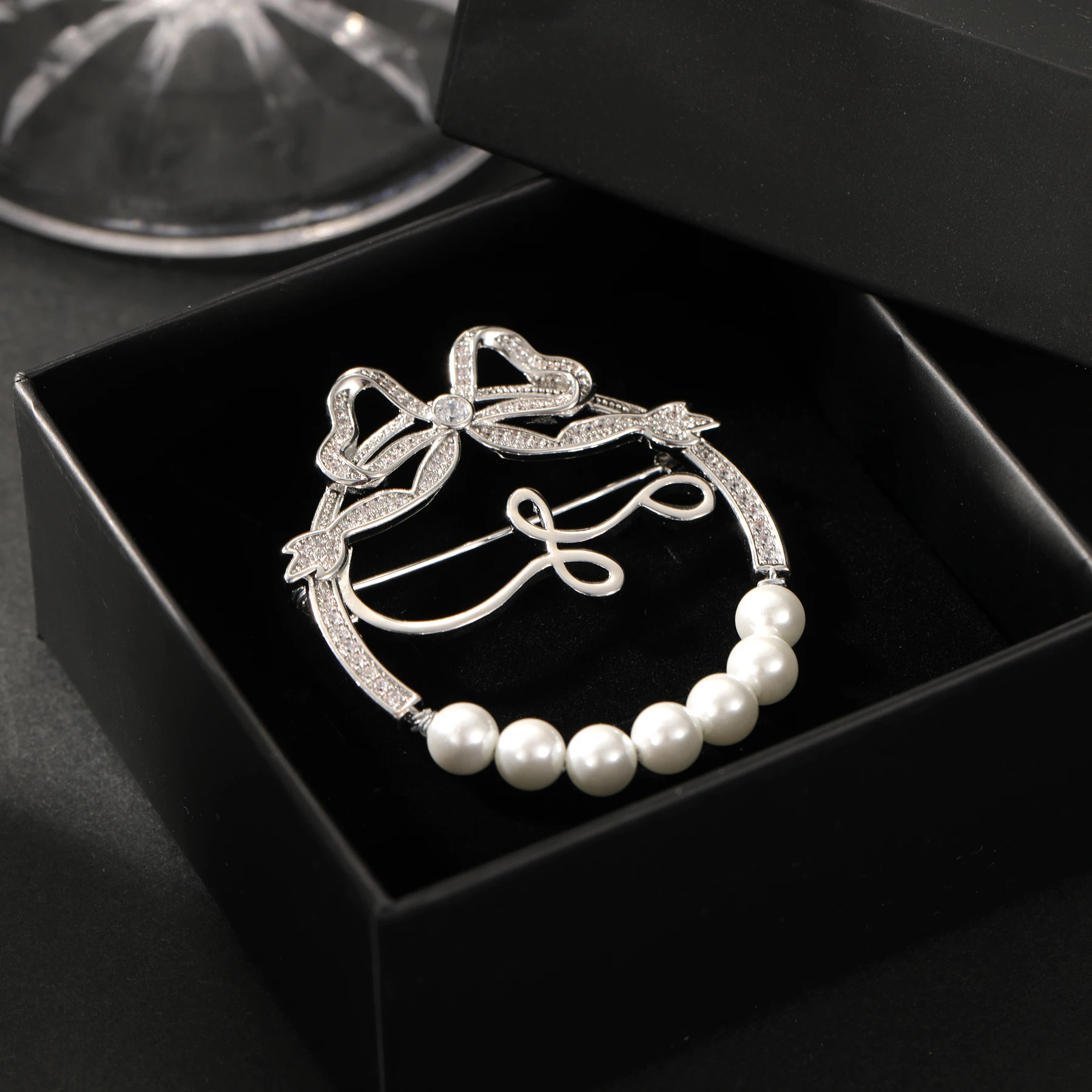 Arabian Jewelry Custom High-End Luxury Women's Brooch with Arabic Symbols for Saudi Arabia National Day Gift for Her