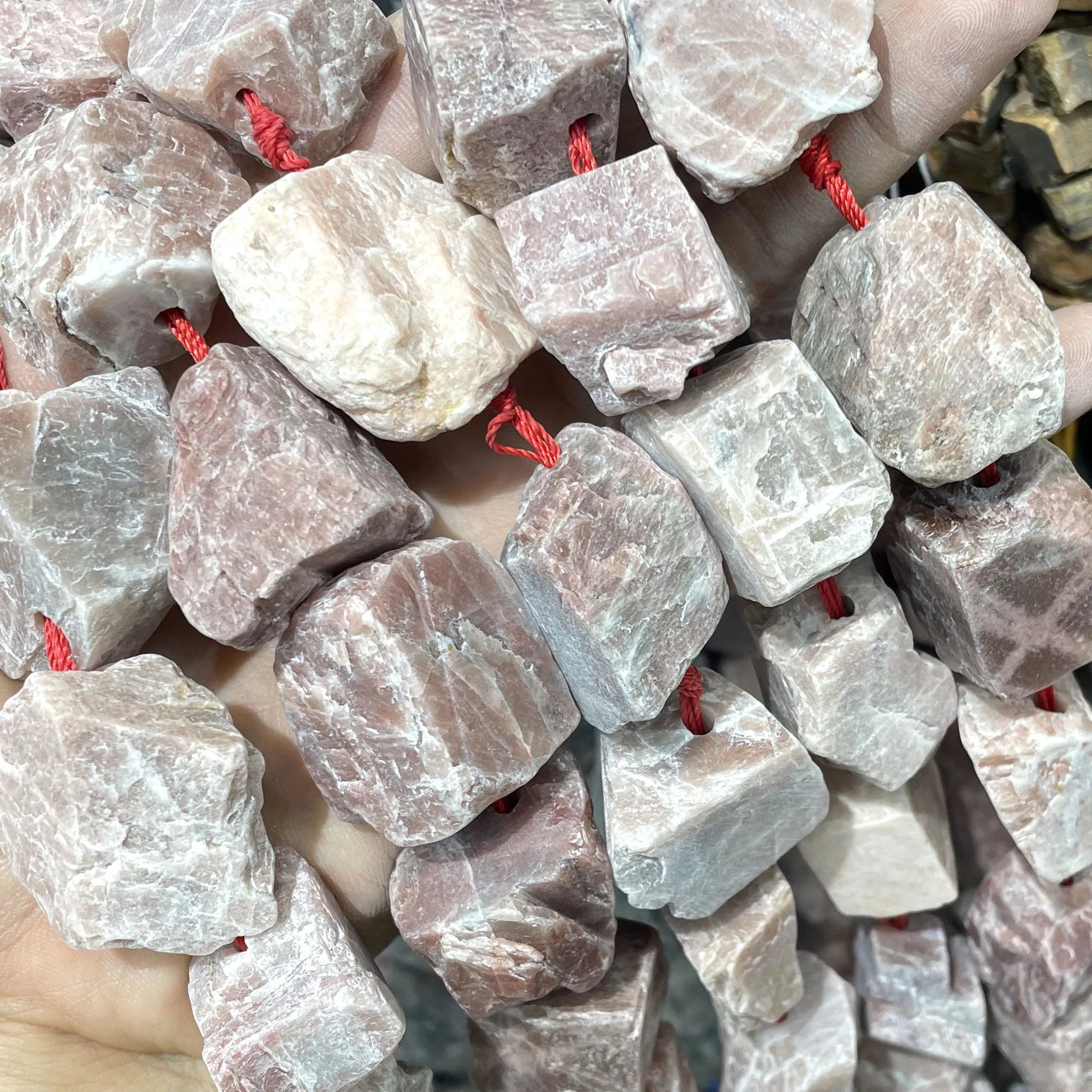 Natürliche Unregelmäßige Freiform-Rohsteine, Raue Fluorit-Mineralnuggets, Lose Abstandsperlen, DIY-Zubehör für Schmuckherstellung – Detail 13