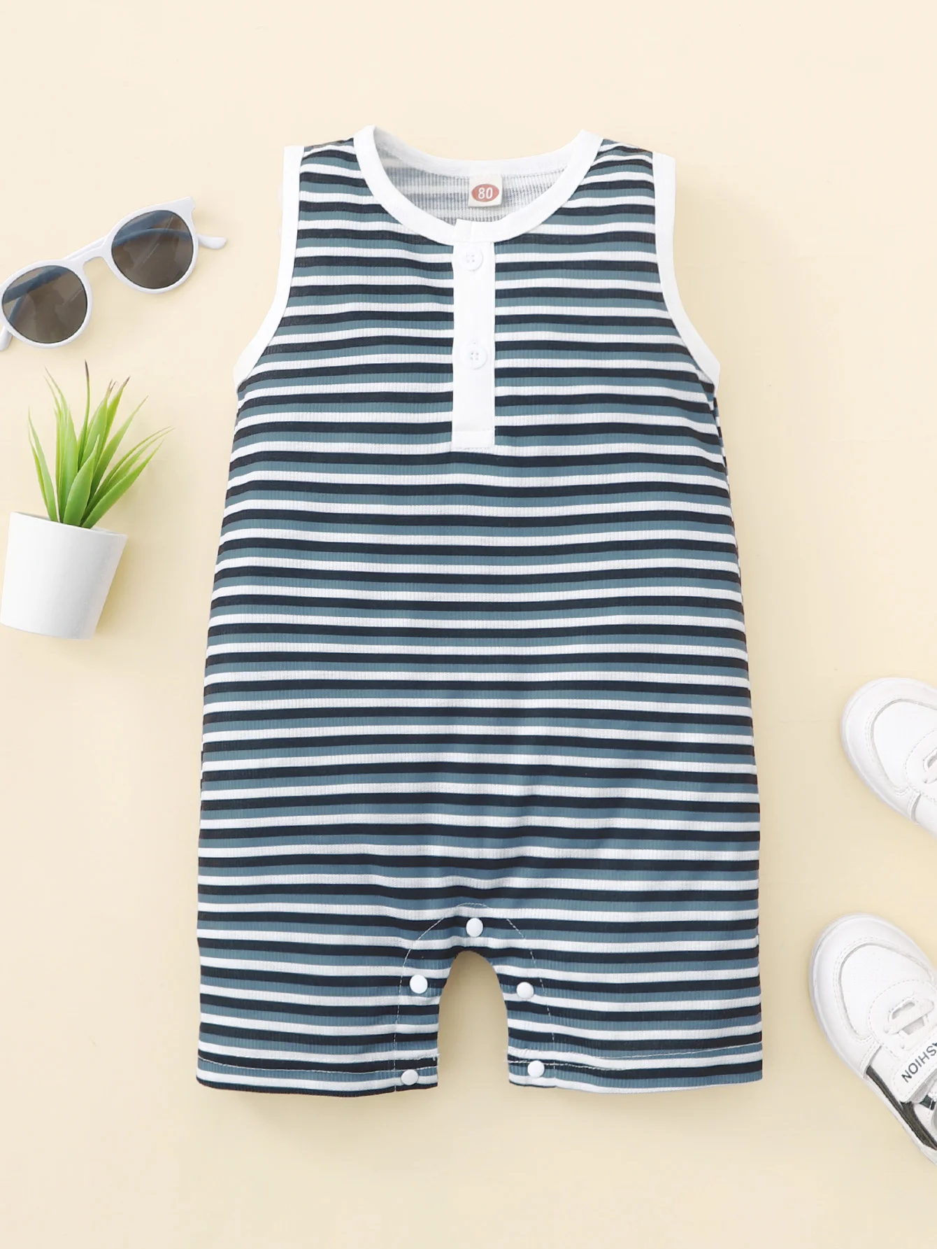 

0-18mSummer Thin Baby Casual Onesie Round Neck Sleeveless Simple Color Contrast Stripes For Boys And Girls Baby Unisexual Shorts