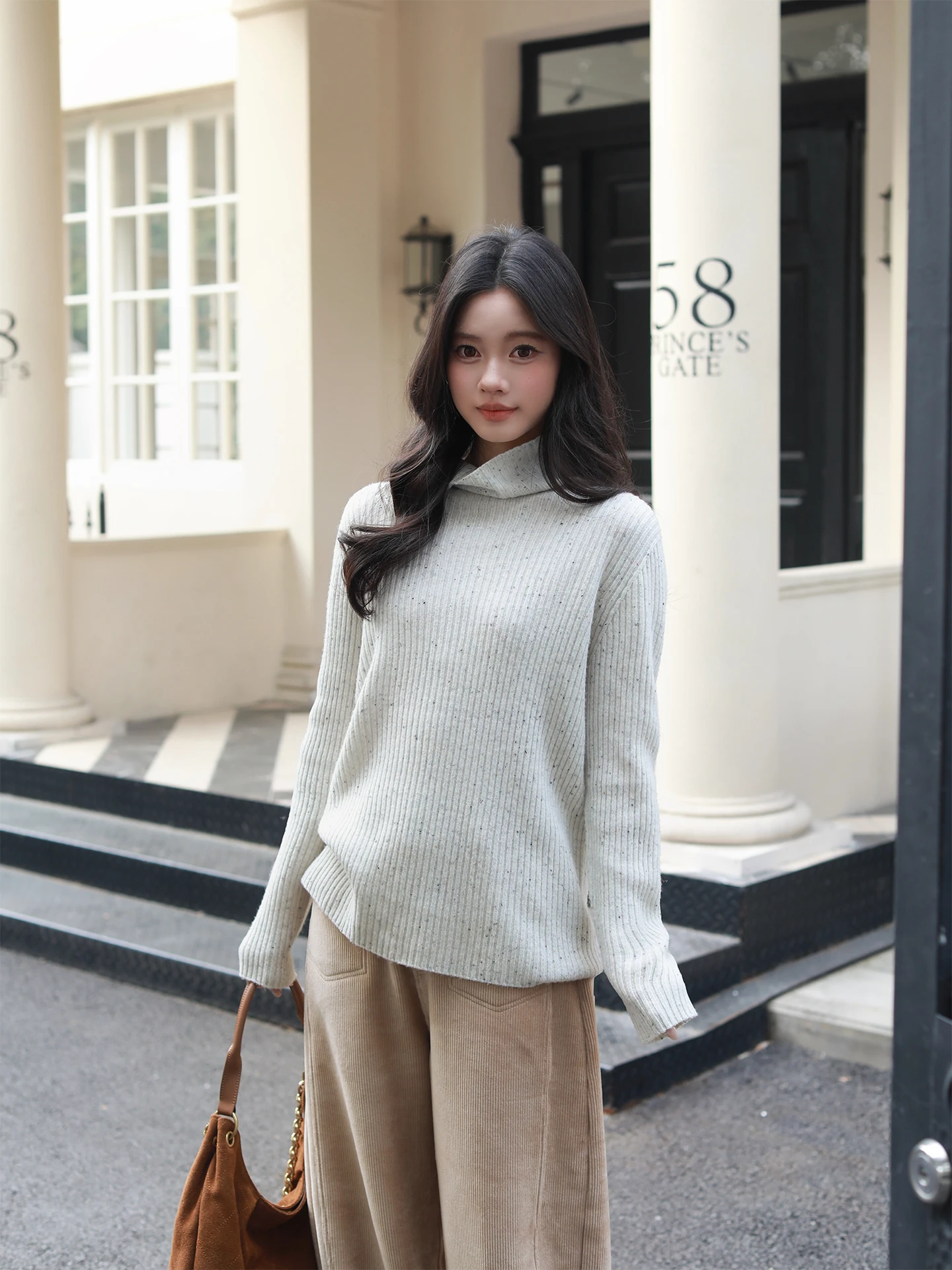 

Lao Yang's Personal ME Sesame Base Layer High Ne Knitwear 00% Wool Floral Pattern Versatile Slimming Top for Women