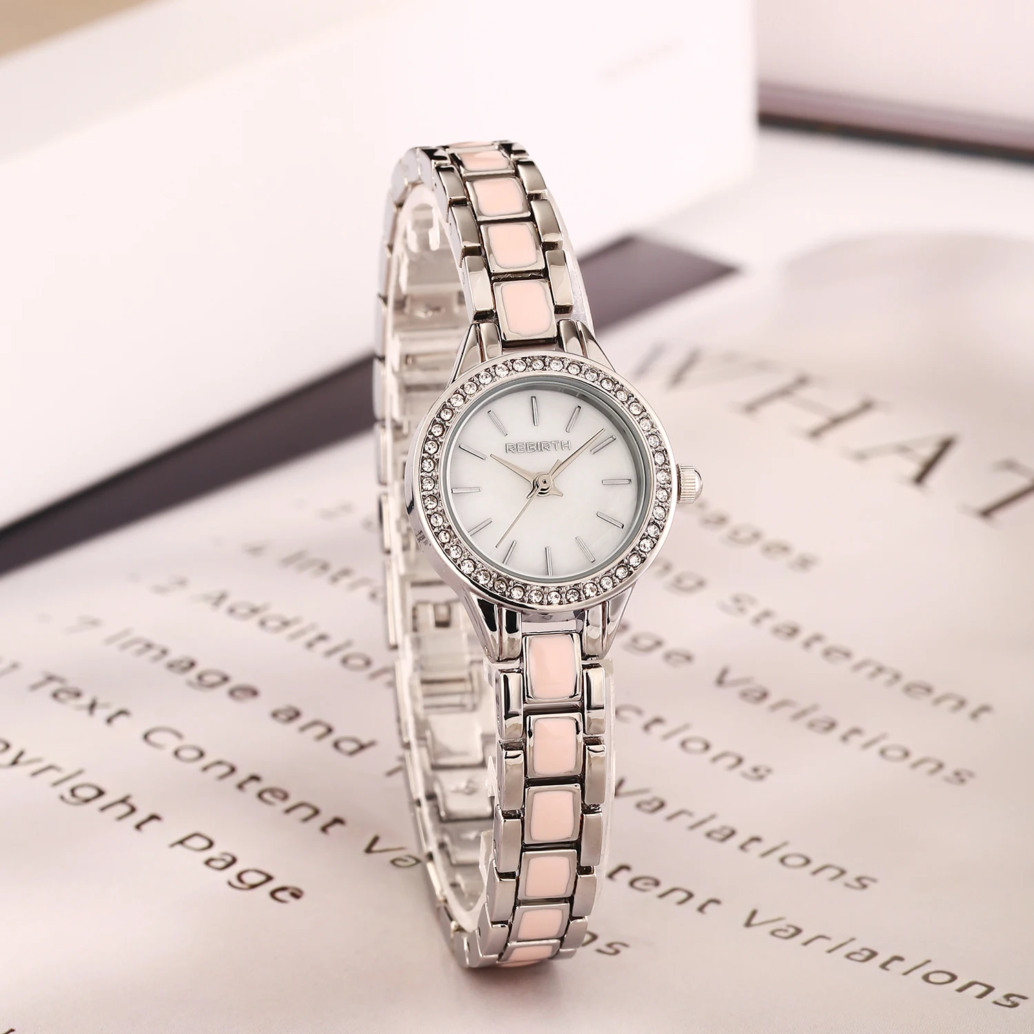 Simple, Casual, Exquisite, Compact and Versatile Quartz Watch