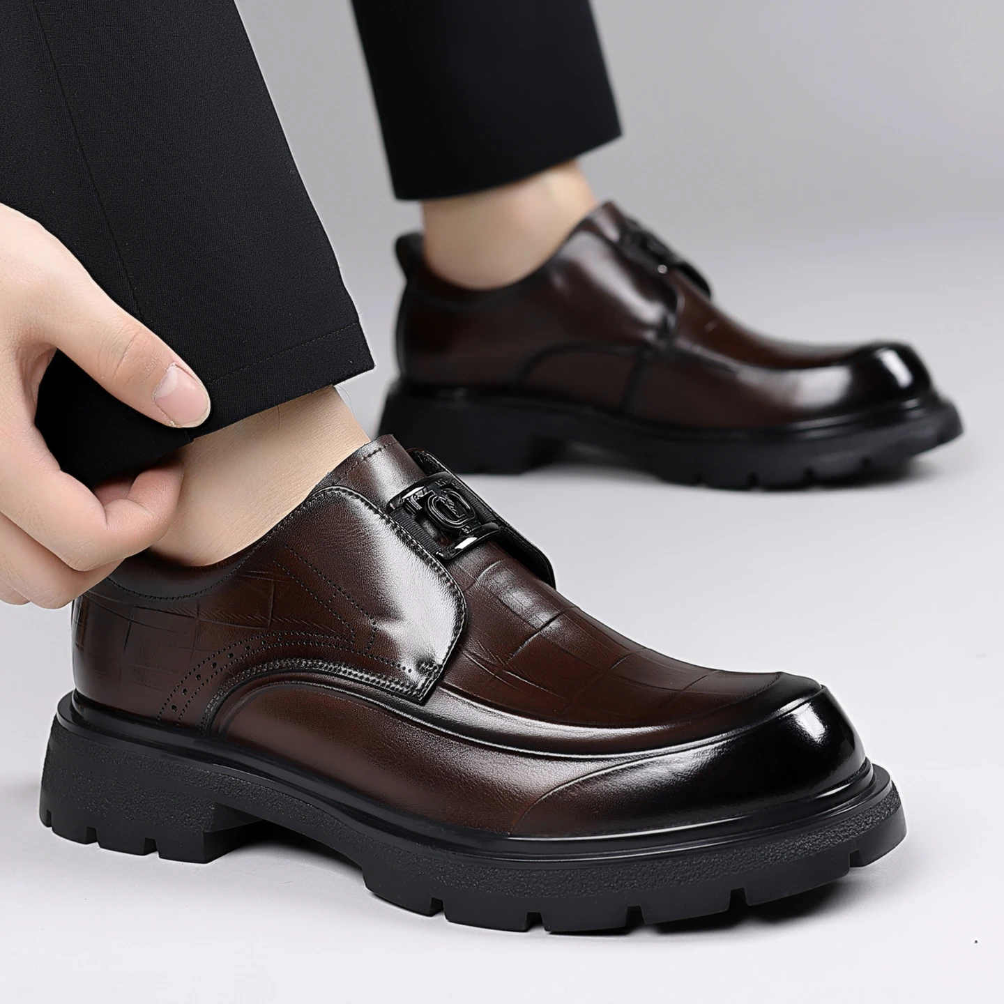 

The First Layer of Cowhide High-end Business Leather Genuine One-pedal Genuine Brand Young Big Head Formal Shoes Men Mens Dress